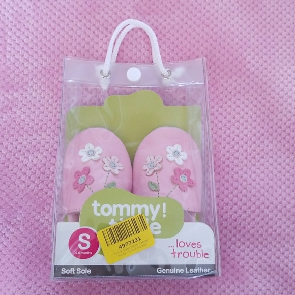 tommy tickle baby shoes